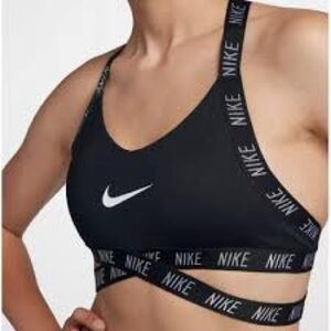 Nike indy criss cross straps Sports bra Small
